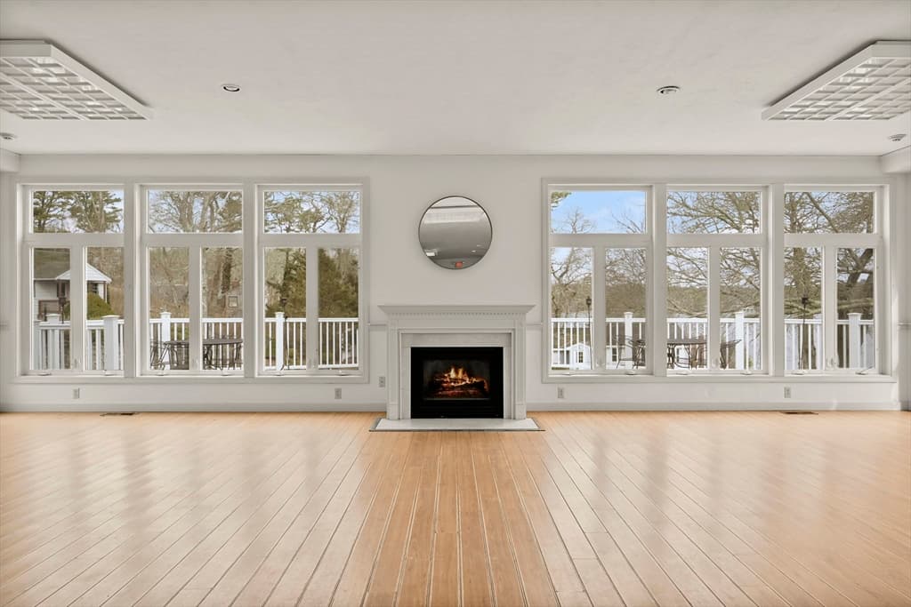 110 Valley Rd. photo 4