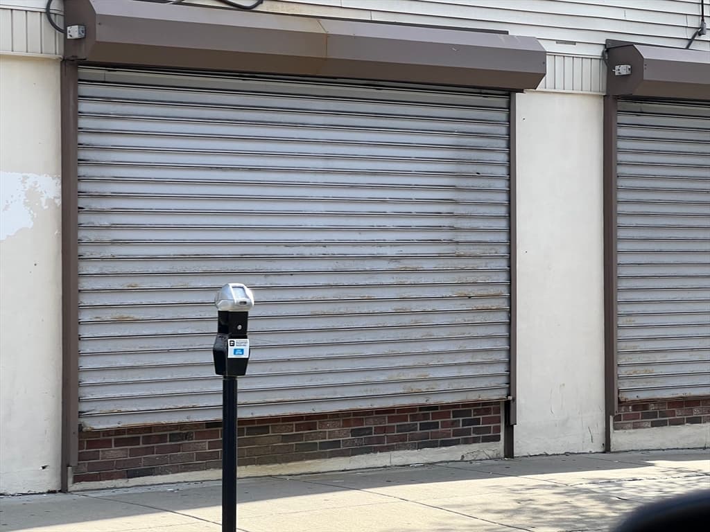 653 Broadway #1