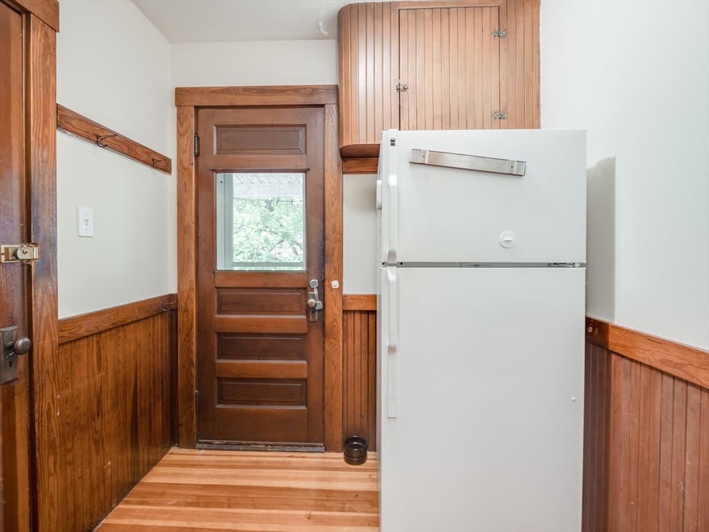 48 Cleveland St #2 photo 5