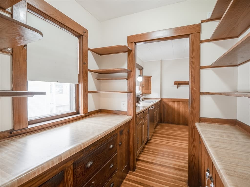 48 Cleveland St #2 photo 4