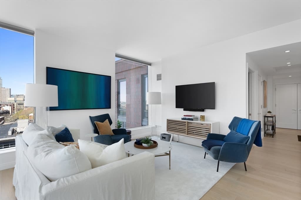 380 Harrison Ave #1109 photo 4