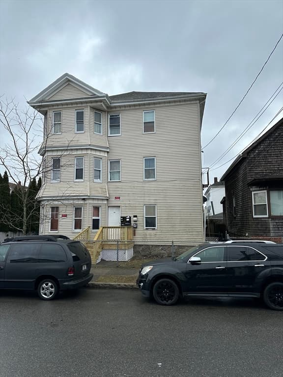 104 Tallman St