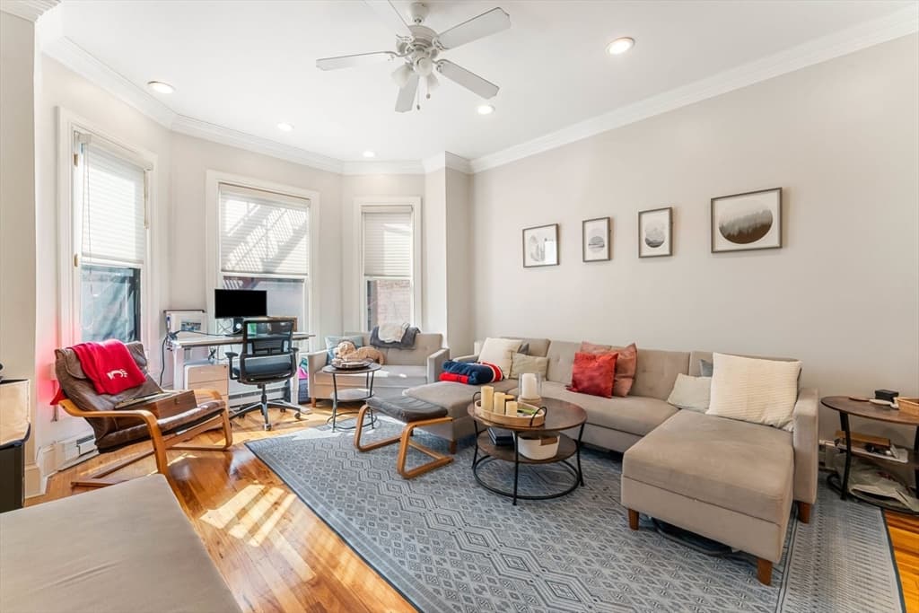 329 Beacon St #2 photo 2