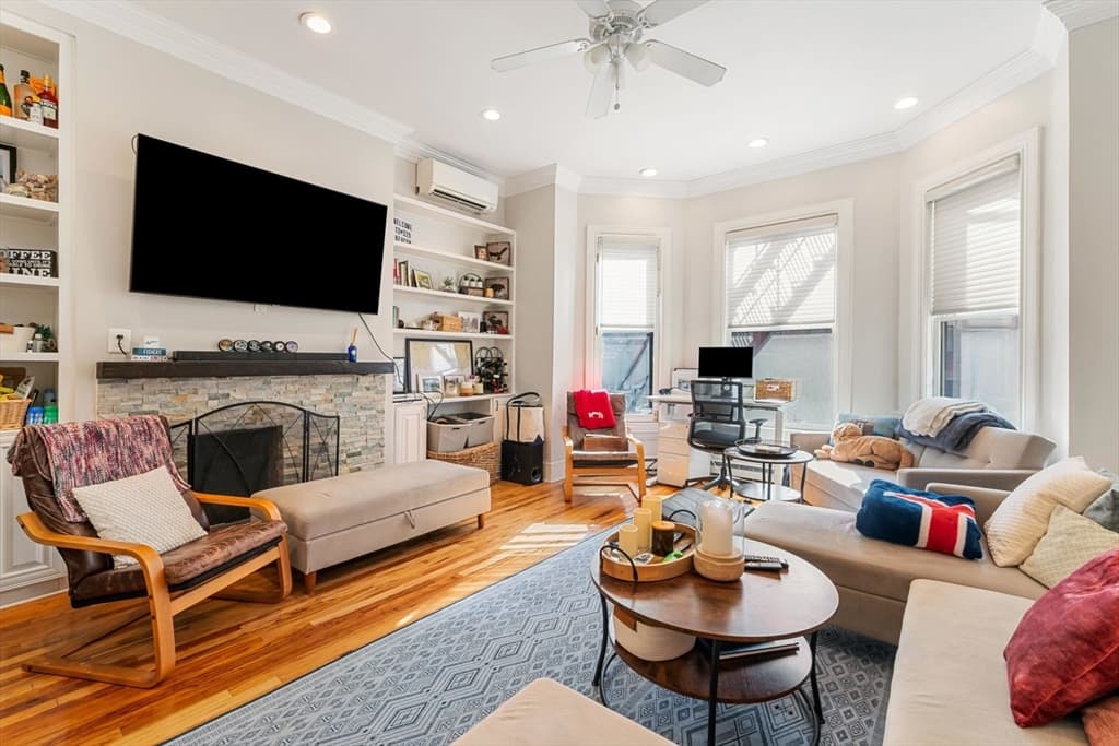 329 Beacon St #2