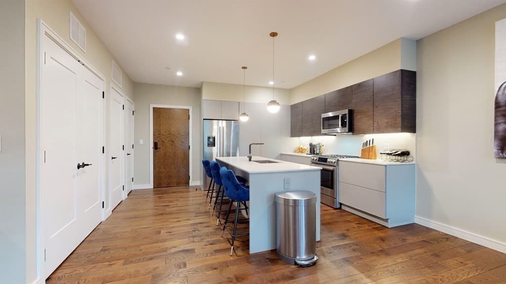 45 Burnett Street #212 photo 5