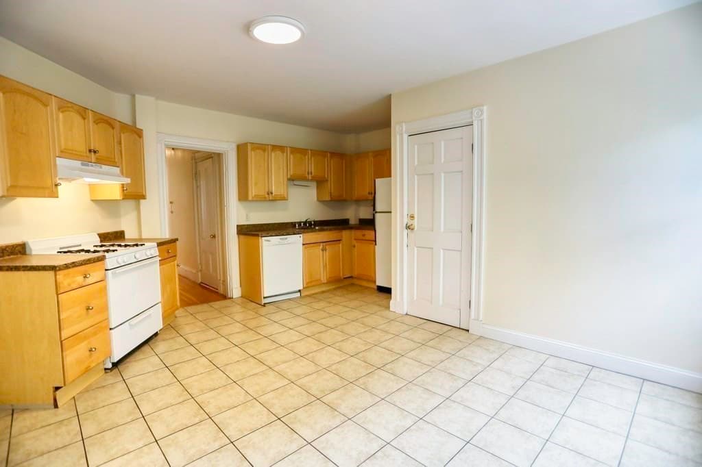 1590 Cambridge St #6 photo 5
