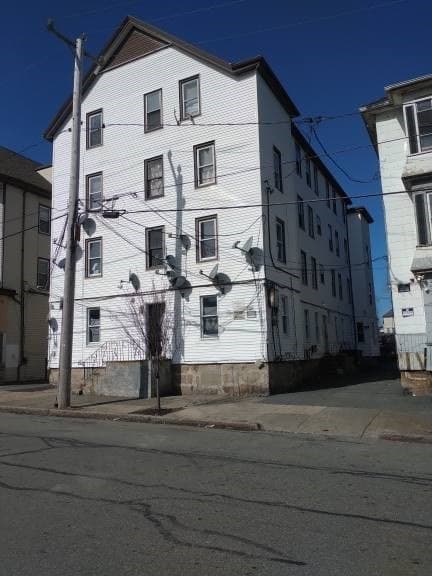 239 Sawyer St