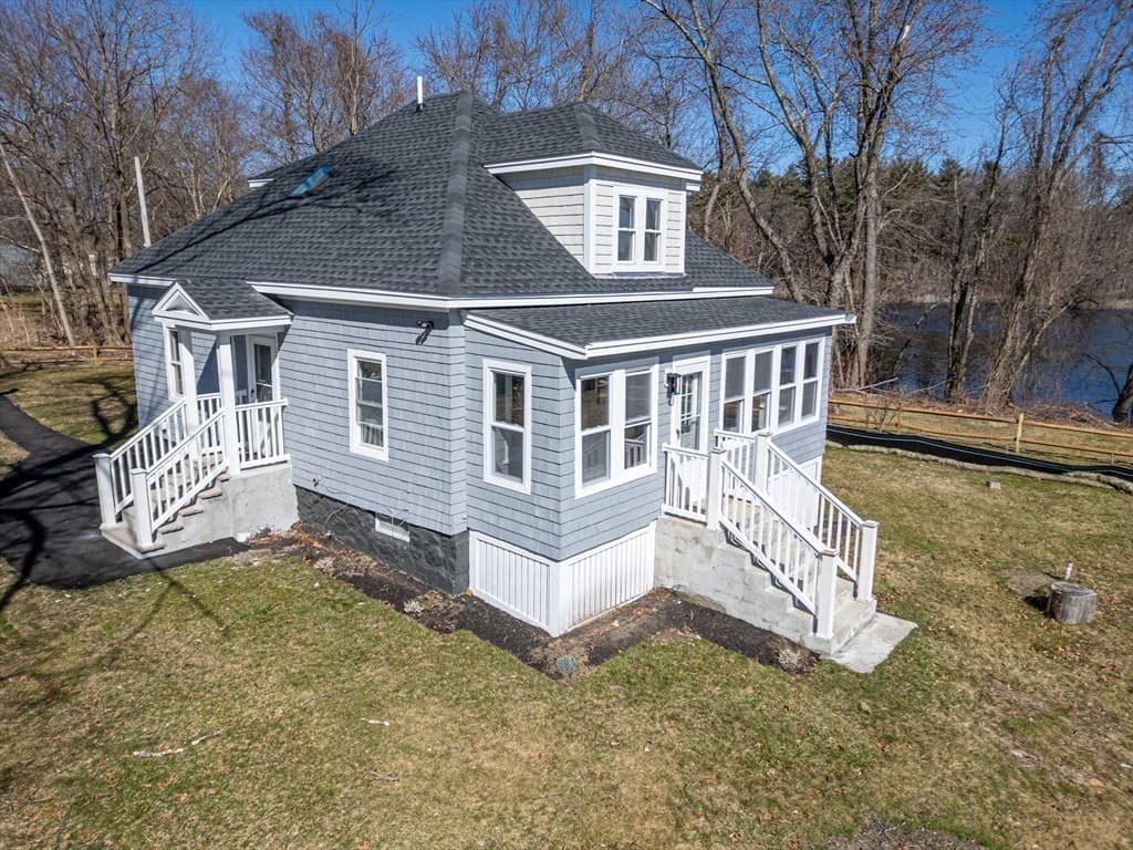 12 Amherst St
