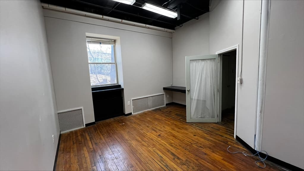 125 Main St #301