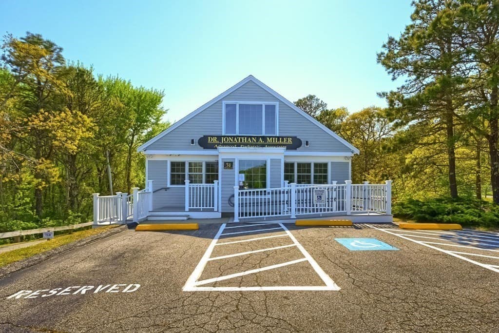 31 Meetinghouse Rd photo 2