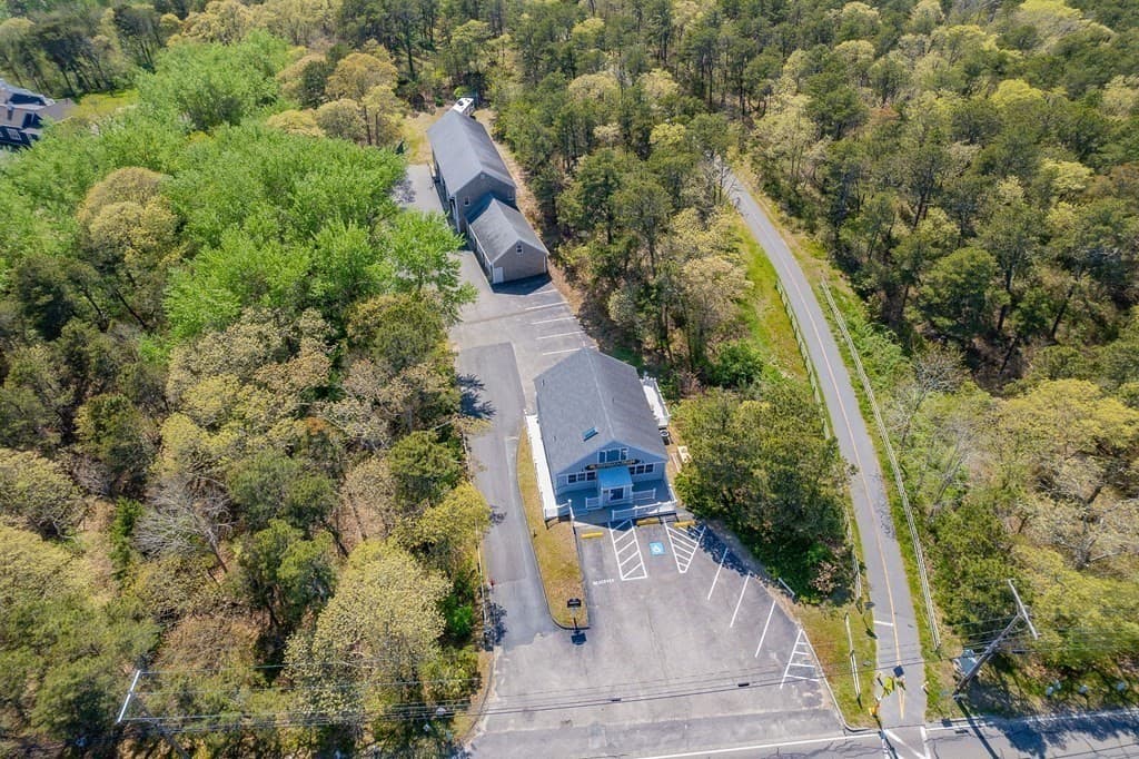 31 Meetinghouse Rd