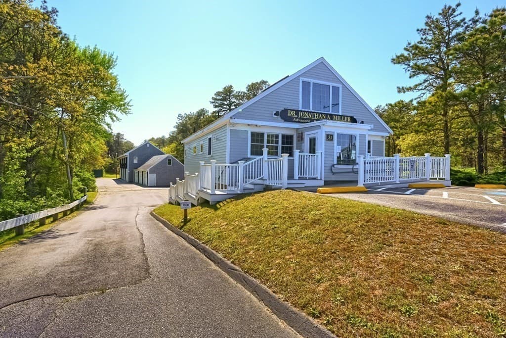 31 Meetinghouse Rd photo 5