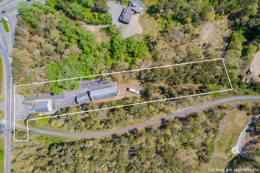31 Meetinghouse Rd photo 4