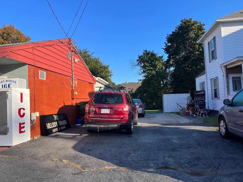 382 Water St photo 2