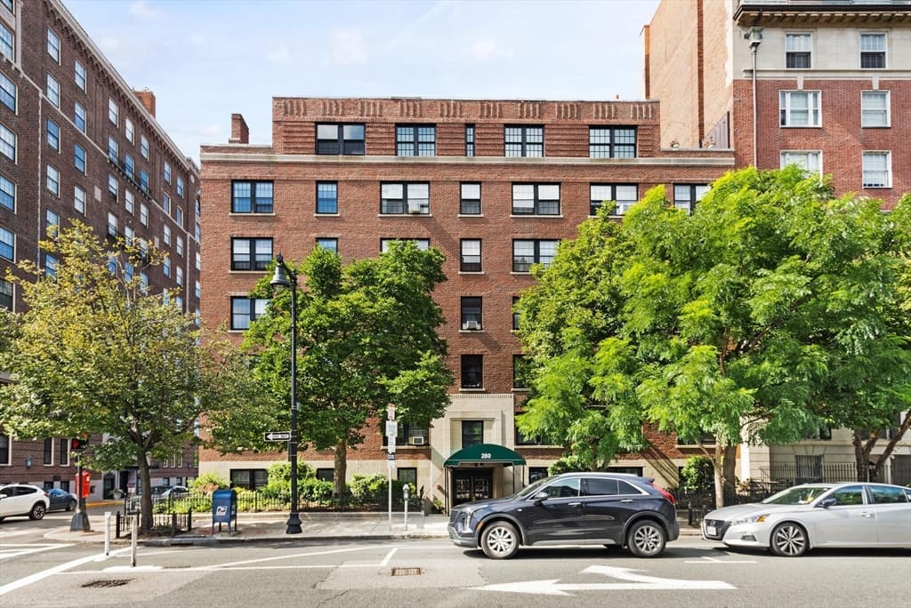 280 Beacon #APT 1