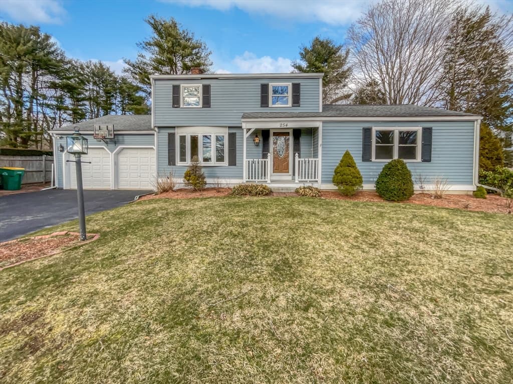 254 Purchase St