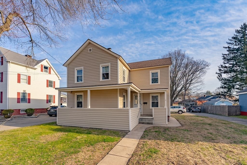 43 Parker Ave photo 2