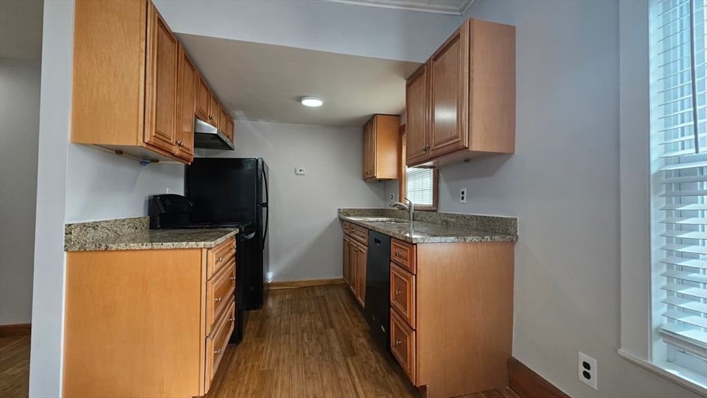 90 Wallace Street #2 photo 3