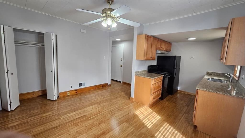 90 Wallace Street #2 photo 5