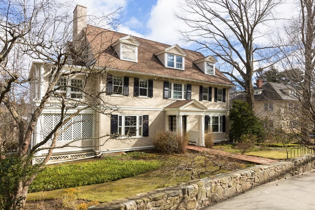 241 Buckminster Rd