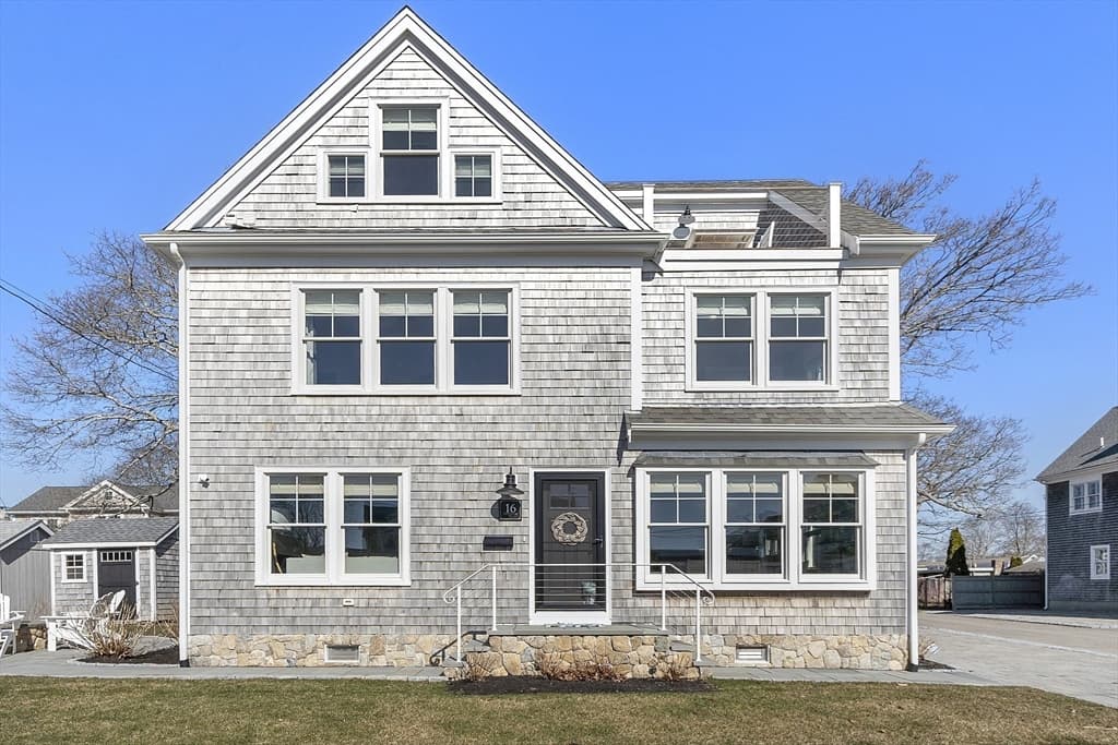 16 Nantucket Ave photo 2