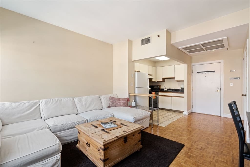 416 Commonwealth Ave #710 photo 2