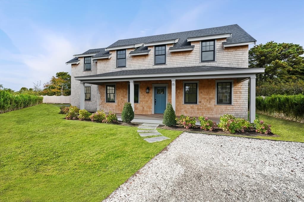 15 Fawn Ln