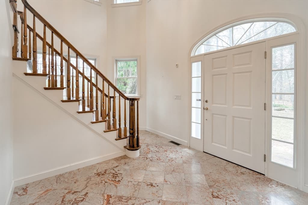 41 Carriage Way photo 2