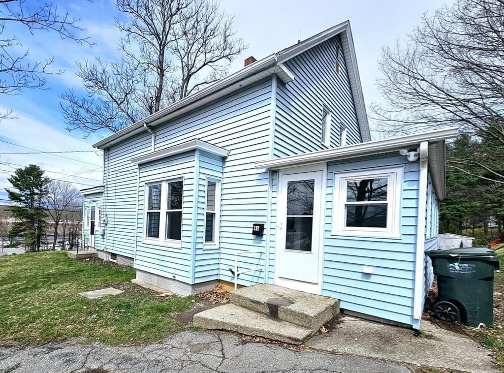 46 Harrison Ave photo 2