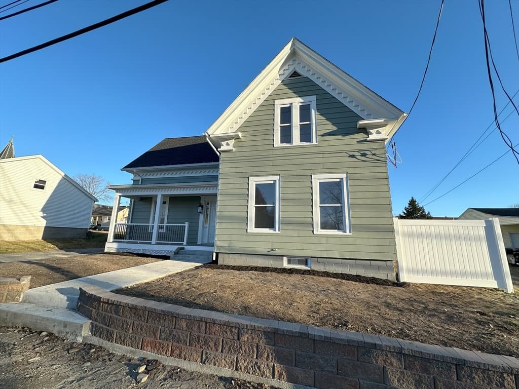 23 Grove St photo 2
