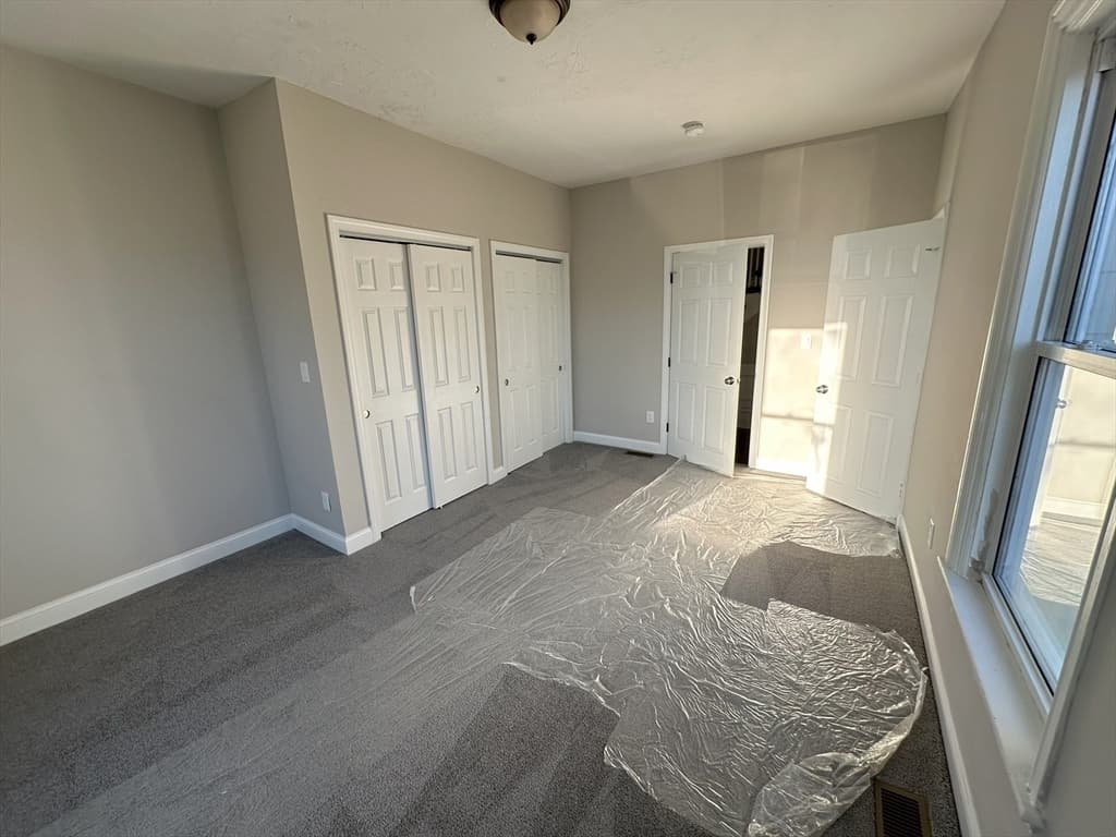 23 Grove St photo 5