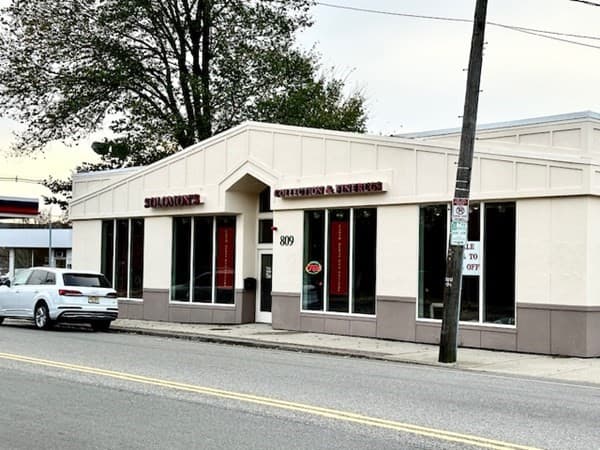 809 Hancock St