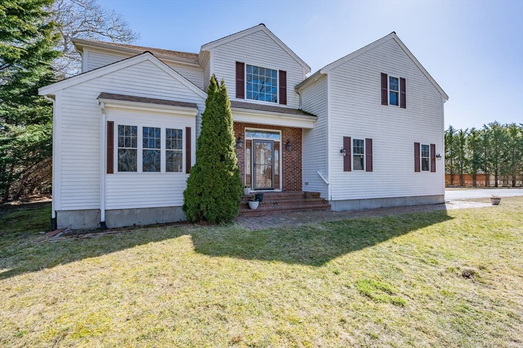 2 Centerville Ave