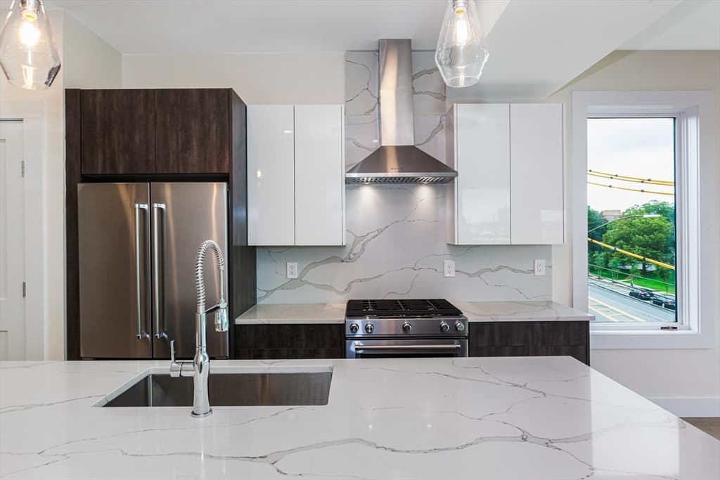 105 Washington St #3A photo 2
