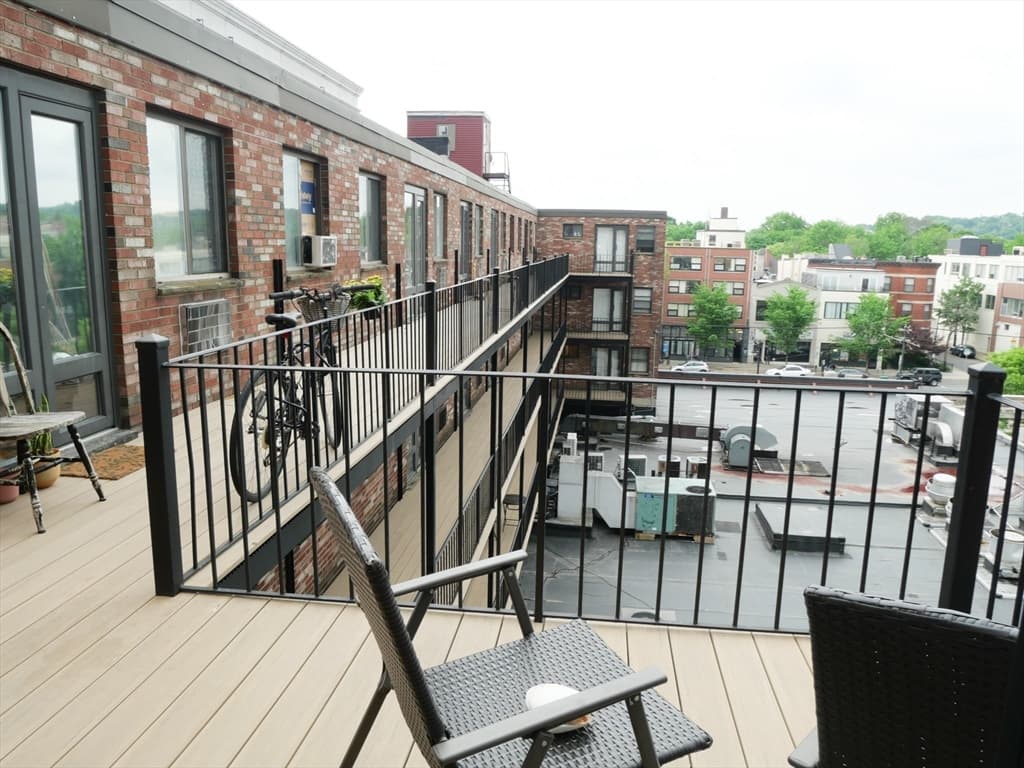 1027 Commonwealth Ave #37 photo 5