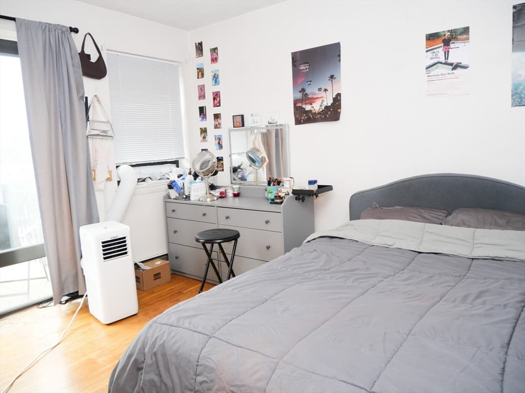 1027 Commonwealth Ave #37 photo 4