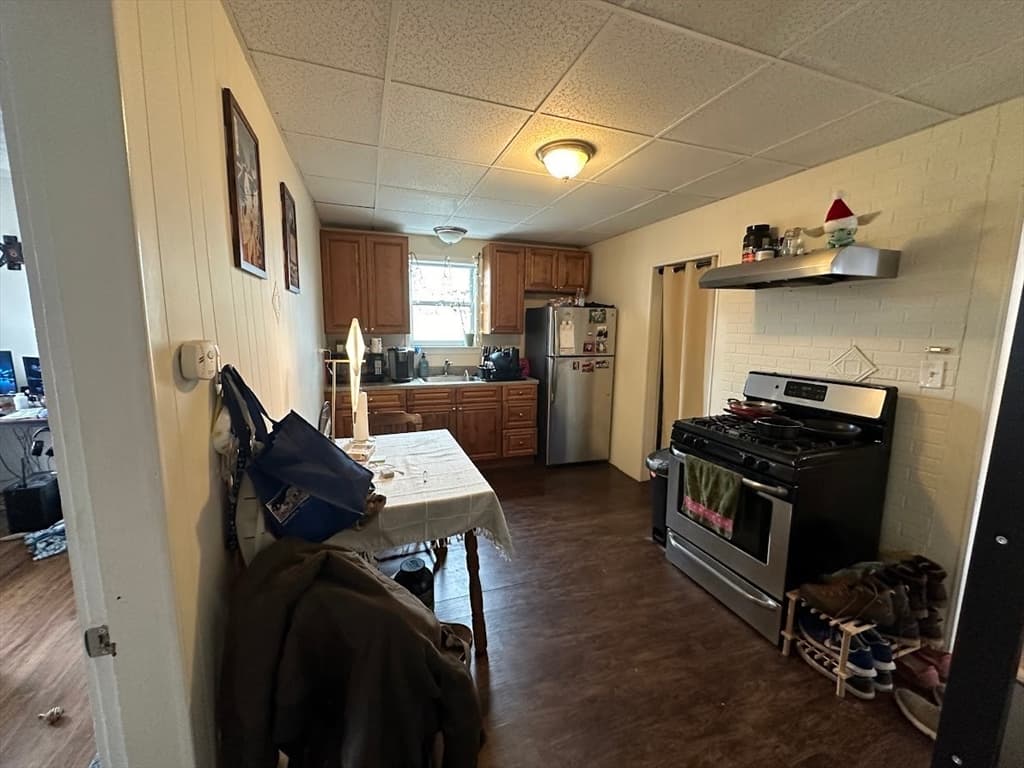 58 Medford St #3
