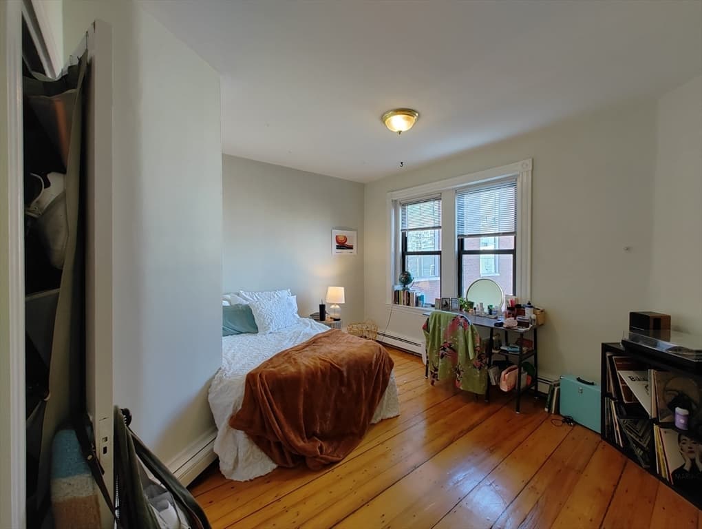 313 Cambridge St #1 photo 2