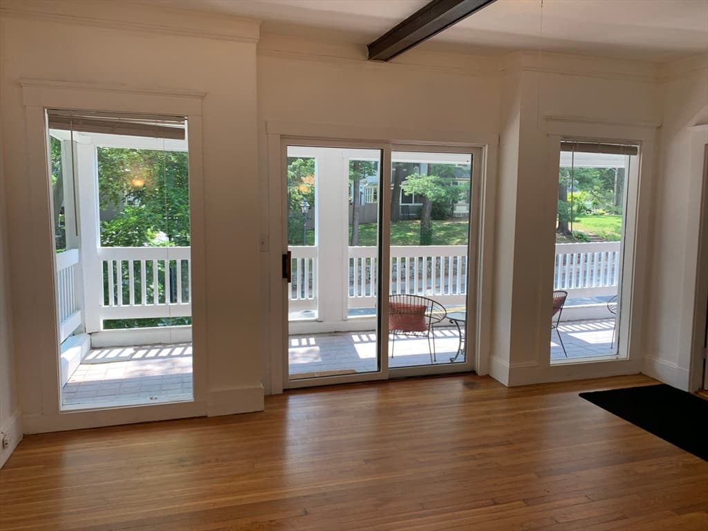 63 Washington St #2