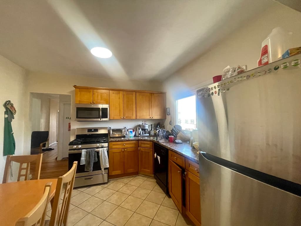 227 Boston Ave #2