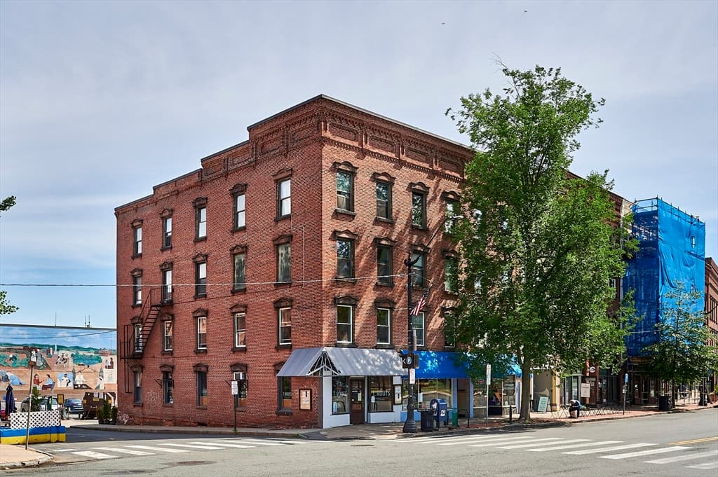 243 Main #4&5