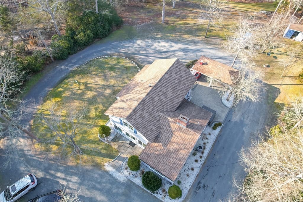 240 Oak St photo 4