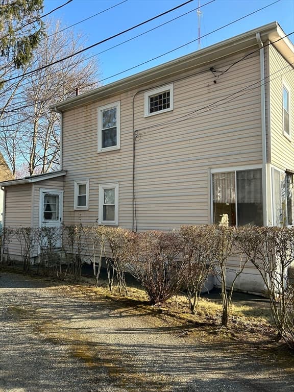 28 Williams Street photo 3