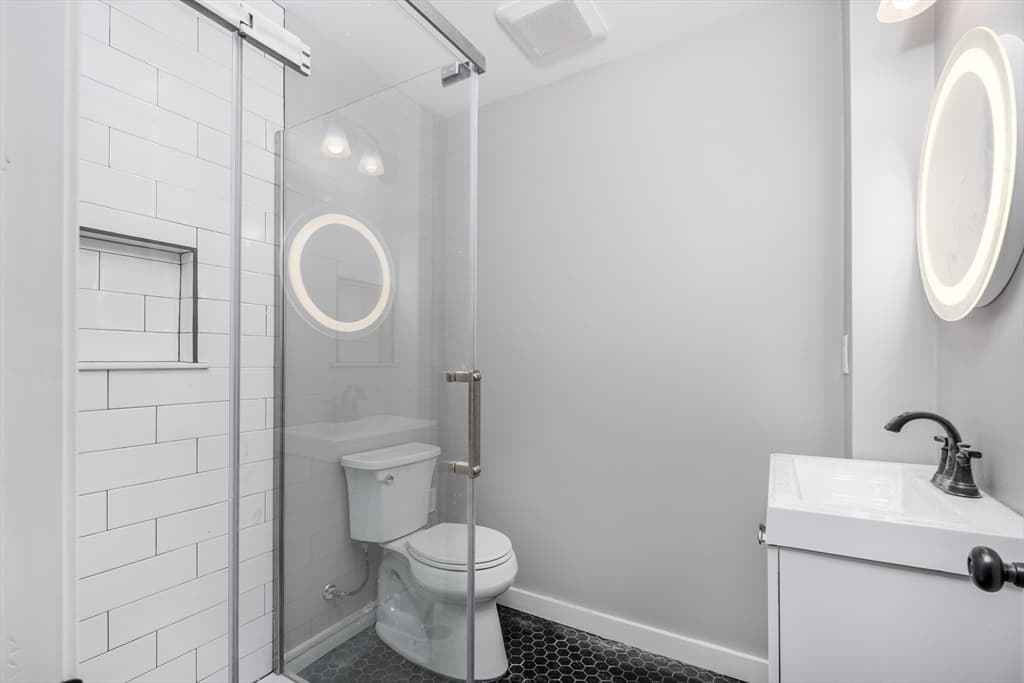 290 Summit Ave #1 photo 3
