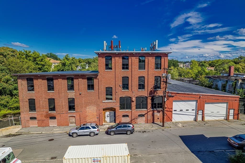 81-83 Holly Street