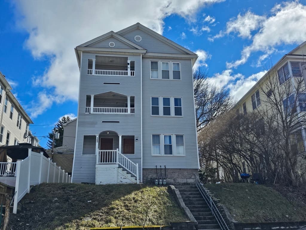 169 Perry Ave #1 photo 2