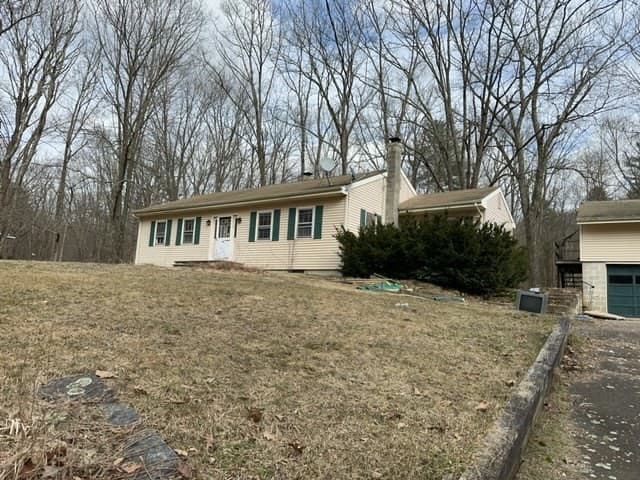822 Hardwick Rd