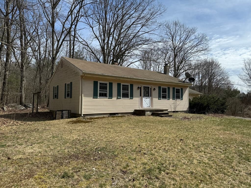 822 Hardwick Rd photo 5