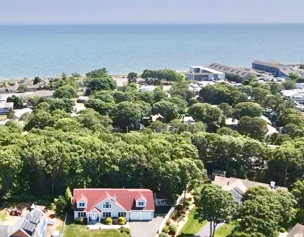 11 South West Dr photo 2