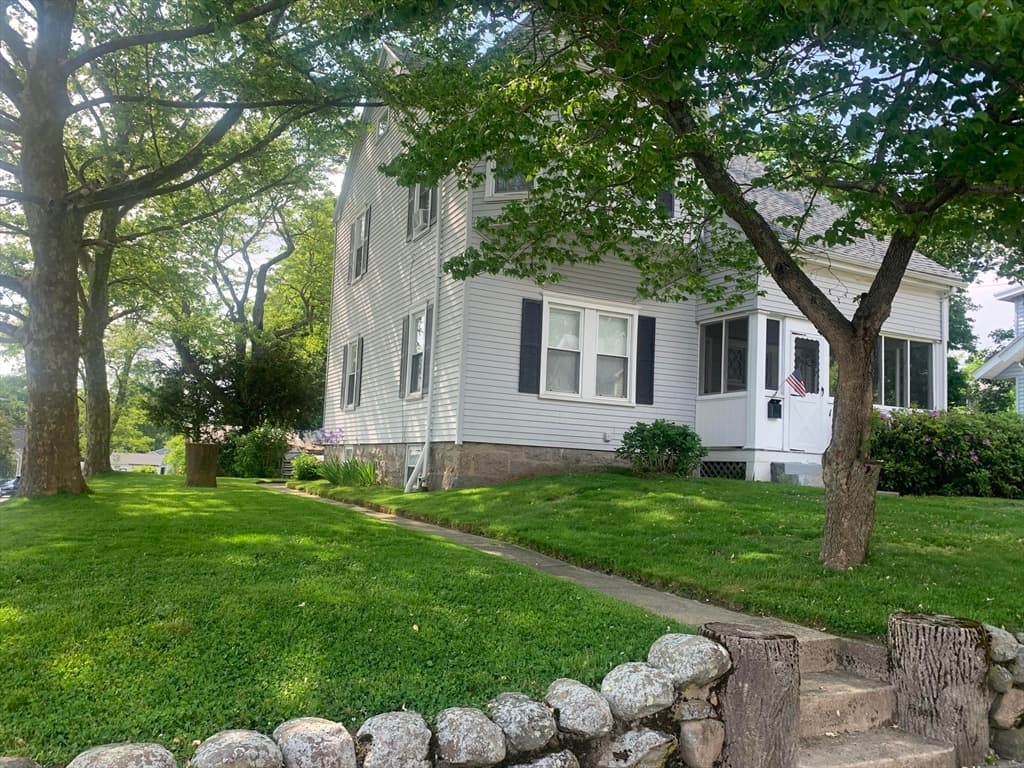 176 Garden St photo 5